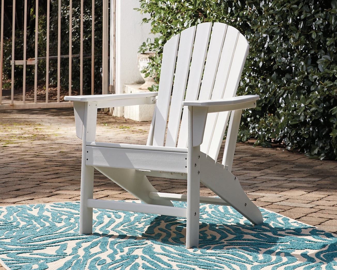 Ashley Express - Sundown Treasure Outdoor Chair with End Table