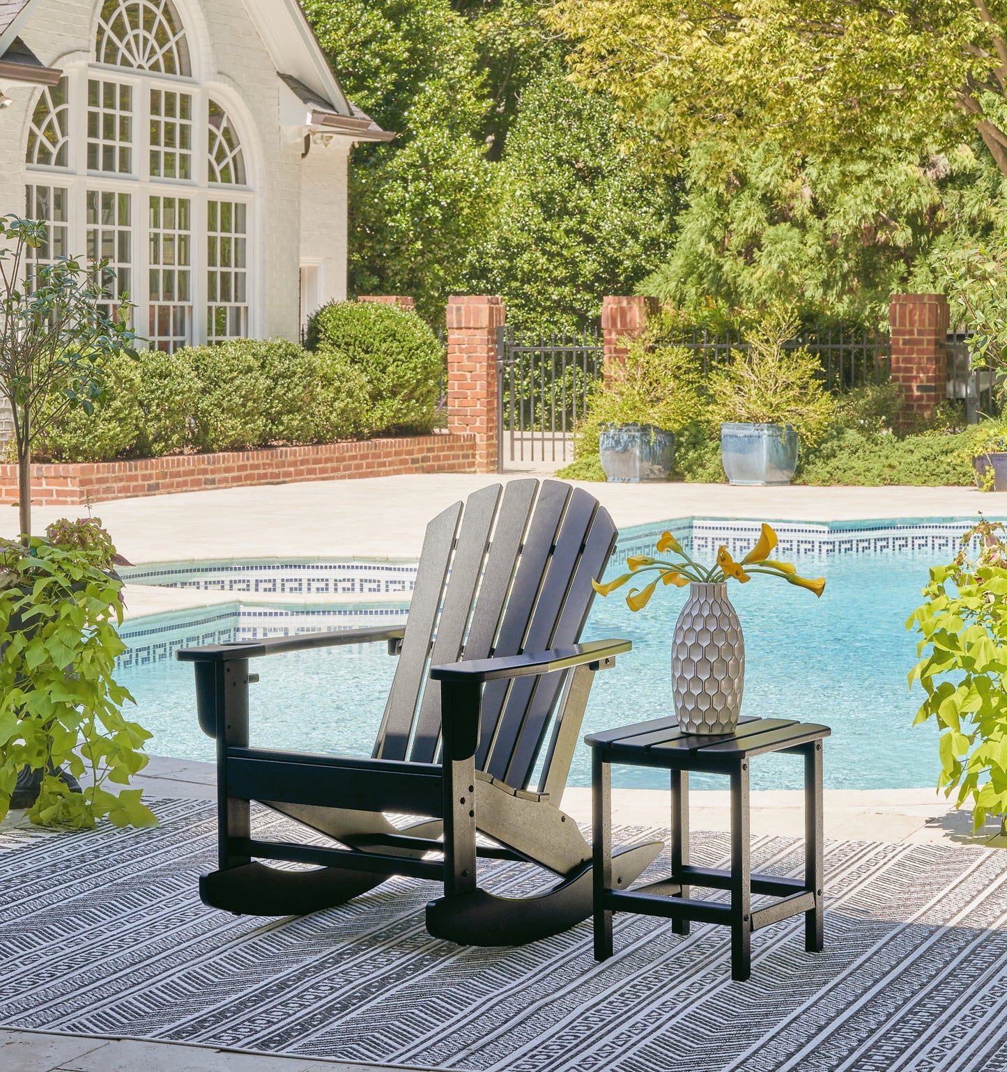 Ashley Express - Sundown Treasure Outdoor Chair with End Table